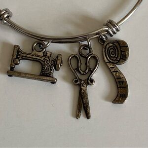 Sewing Charms Bracelet Sewing Matching Scissors Measuring Tape Silver Tone EUC